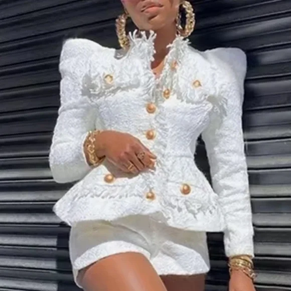 Elegant White Women's Pantsuit - Picture 4 of 16